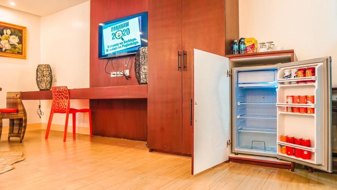 Aya Hotel & Residences Clarin  ภายนอก รูปภาพ